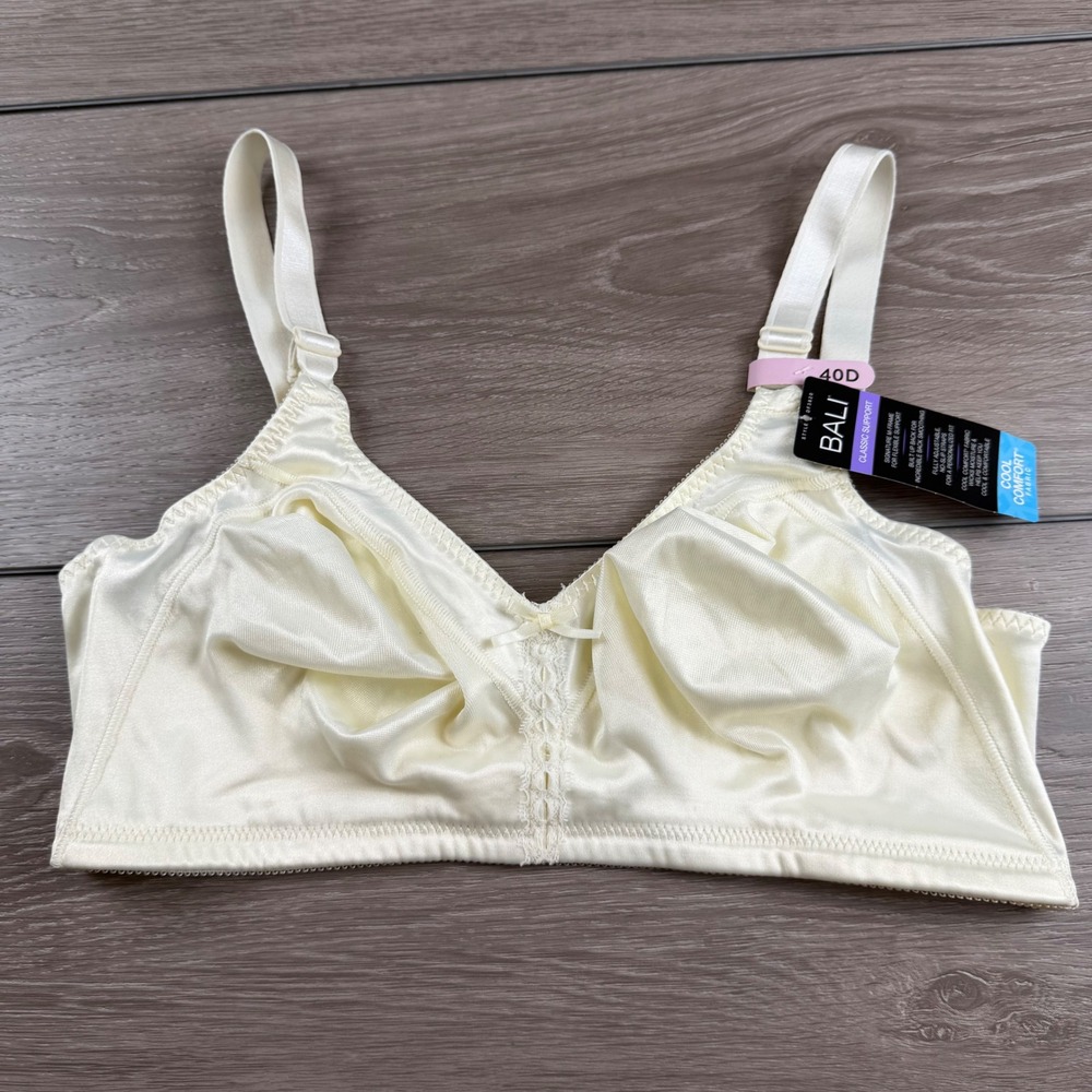 Bali Womens Bra Classic Support Cool Comfort Wirefree Cream 40D